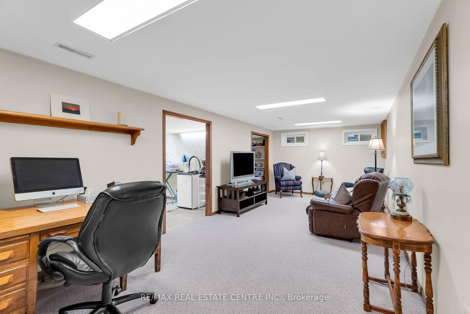 Photo 37 of 11 Dawson Crescent, Halton Hills, Georgetown — HOMEH