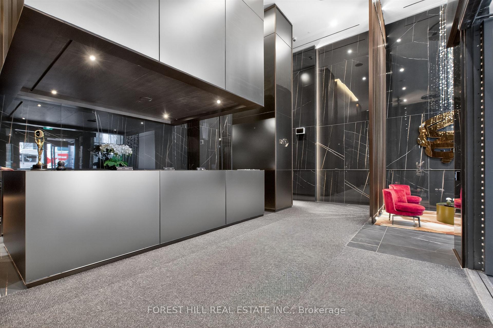 Photo 4 of Unit PH02, 11 Yorkville Avenue, Toronto, The Annex — HOMEH