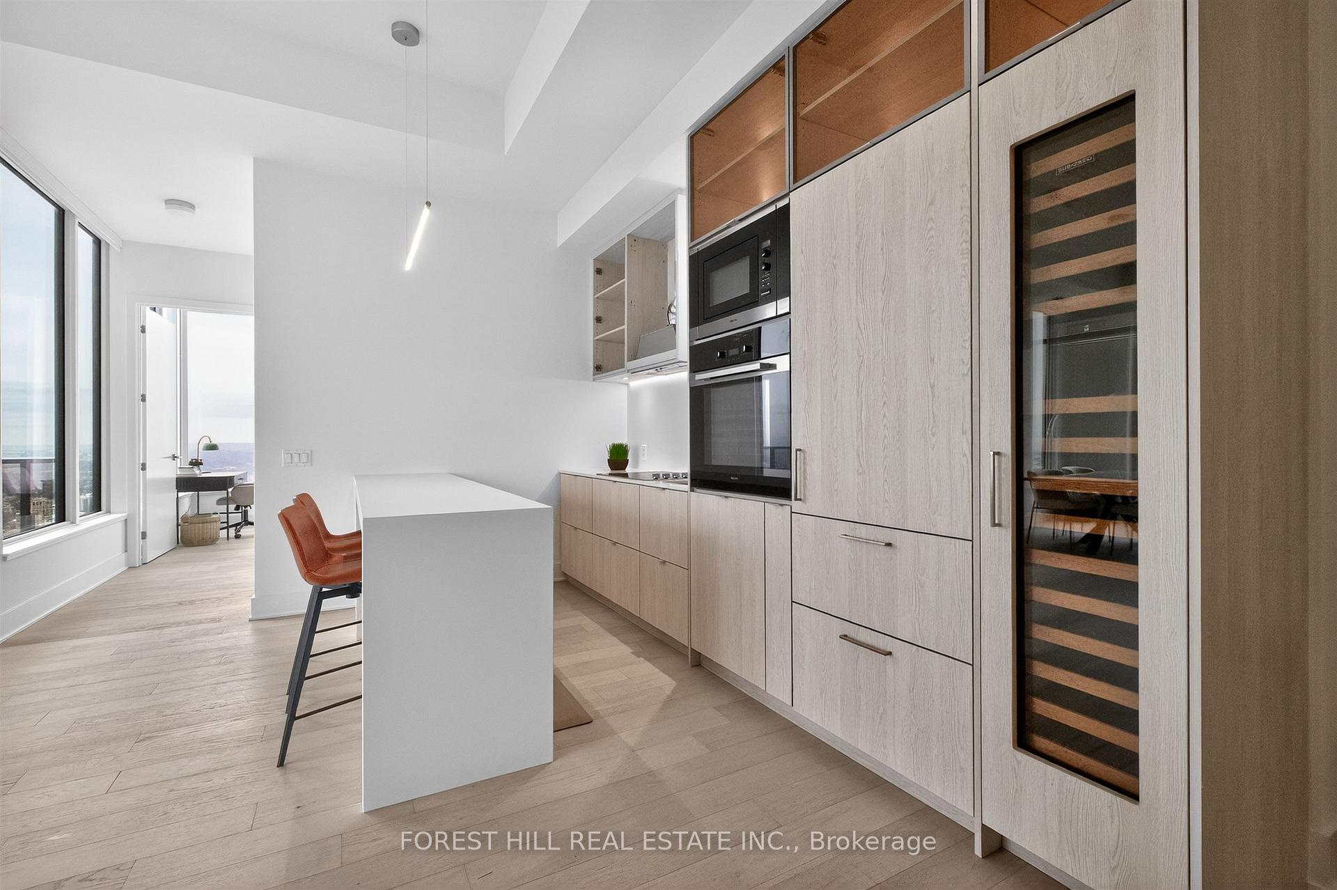 Photo 10 of Unit PH02, 11 Yorkville Avenue, Toronto, The Annex — HOMEH