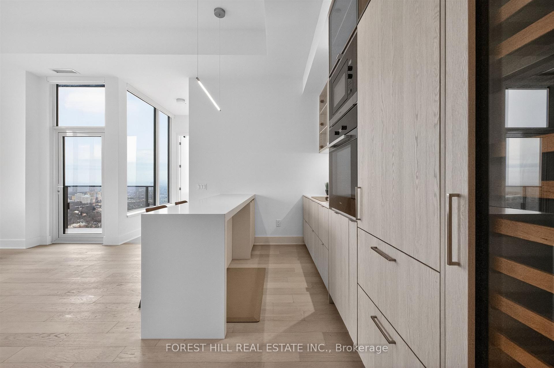 Photo 11 of Unit PH02, 11 Yorkville Avenue, Toronto, The Annex — HOMEH