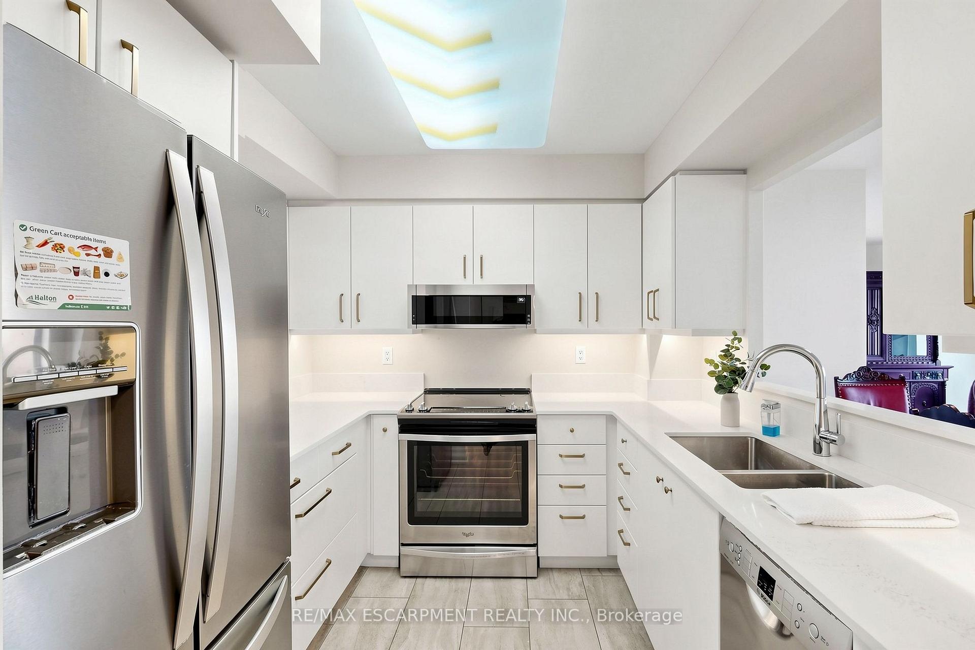 Photo 9 of Unit 2416, 100 Burloak Drive, Burlington, Appleby — HOMEH