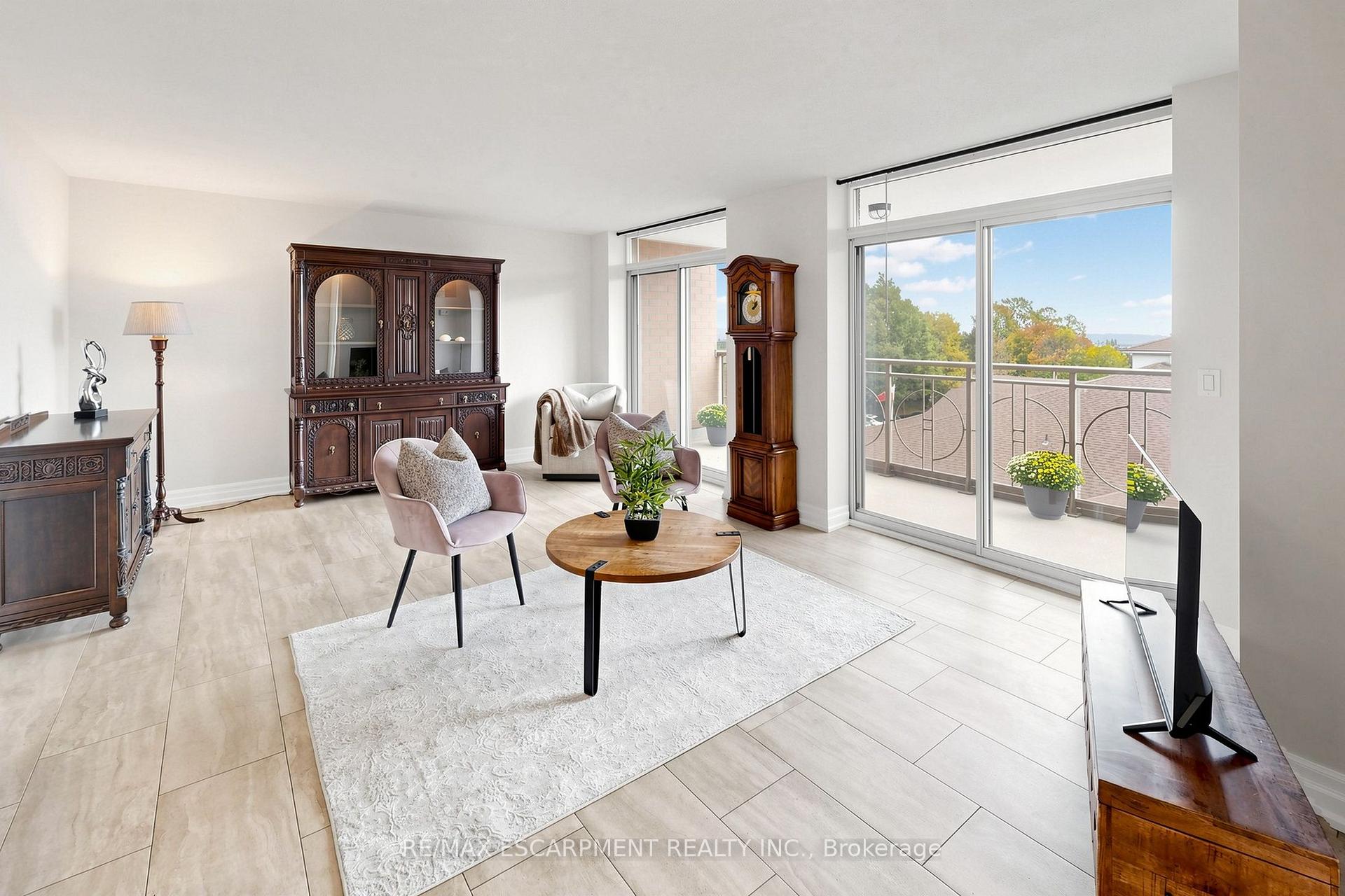 Photo 19 of Unit 2416, 100 Burloak Drive, Burlington, Appleby — HOMEH
