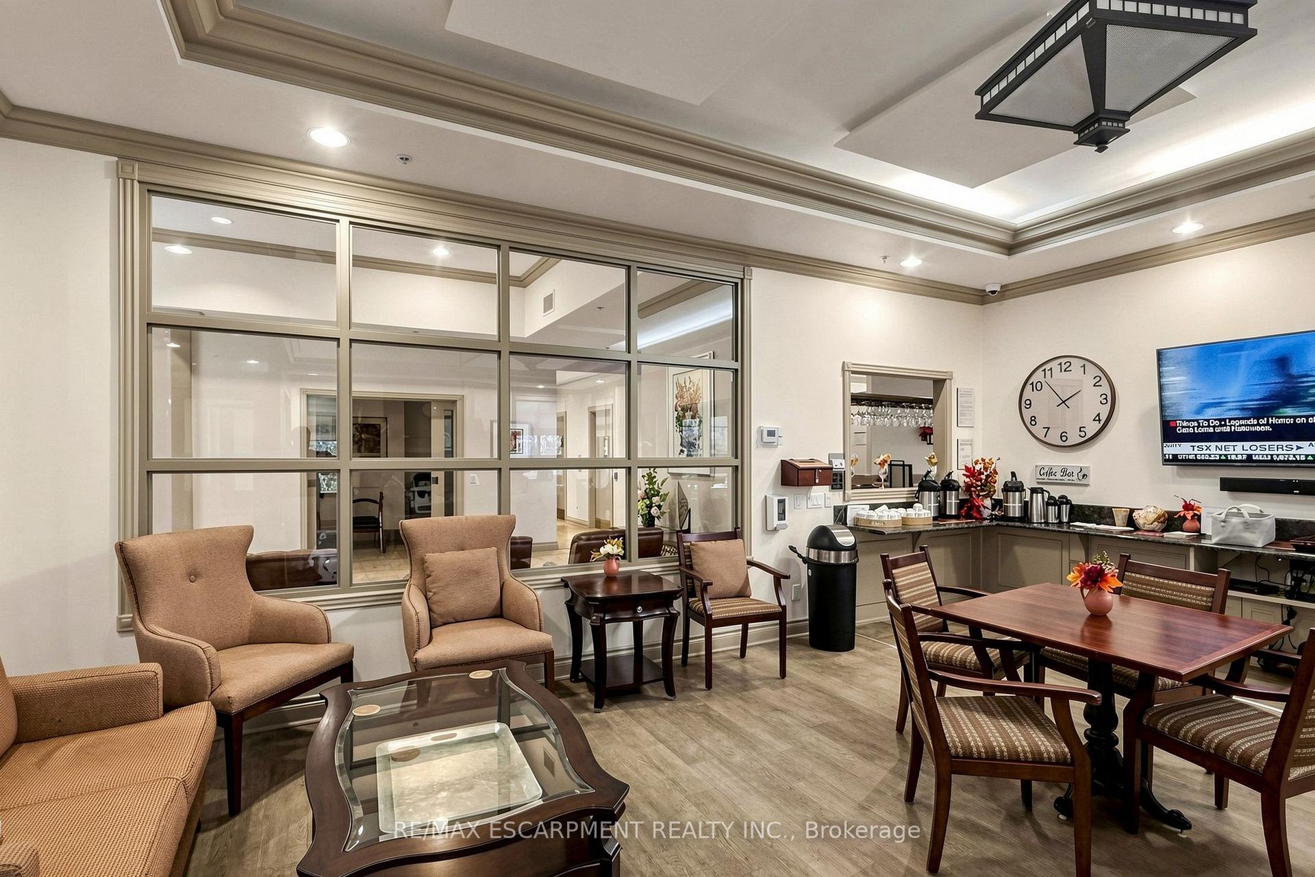 Photo 36 of Unit 2416, 100 Burloak Drive, Burlington, Appleby — HOMEH