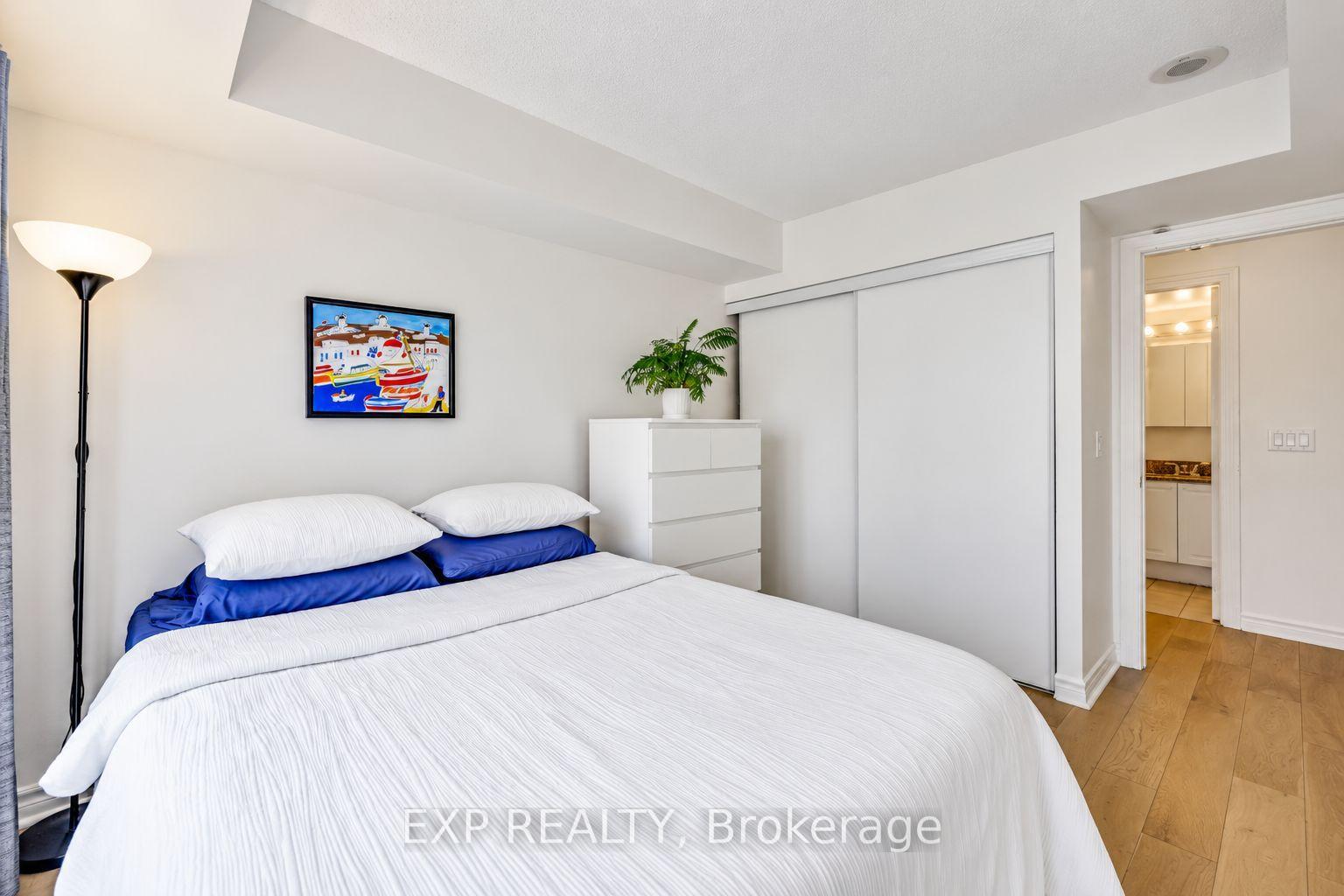 Photo 13 of Unit 709, 5 Michael Power Place, Etobicoke, Islington-City Centre West — HOMEH