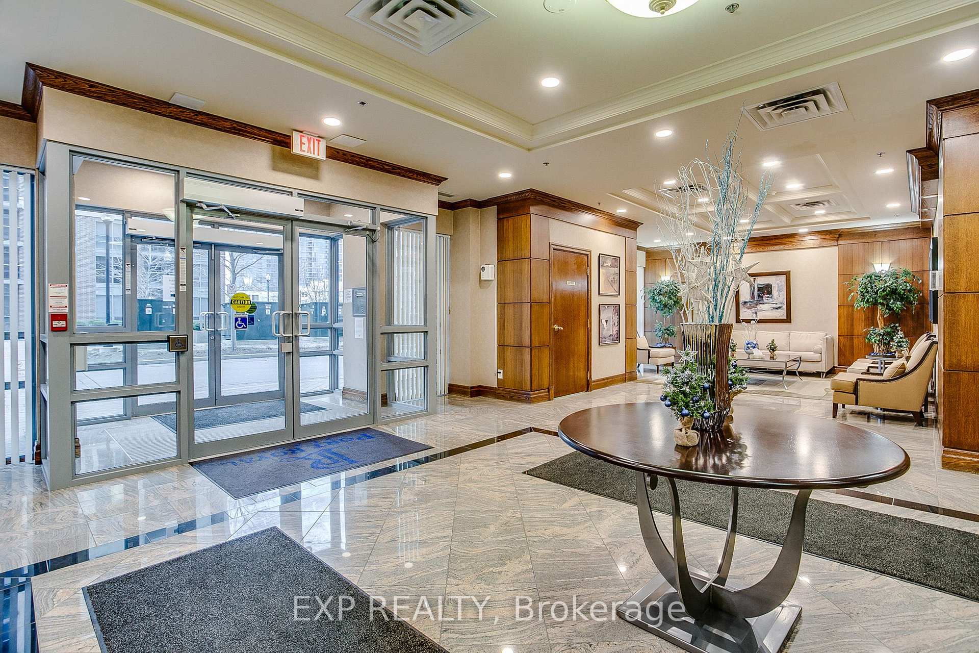 Photo 19 of Unit 709, 5 Michael Power Place, Etobicoke, Islington-City Centre West — HOMEH