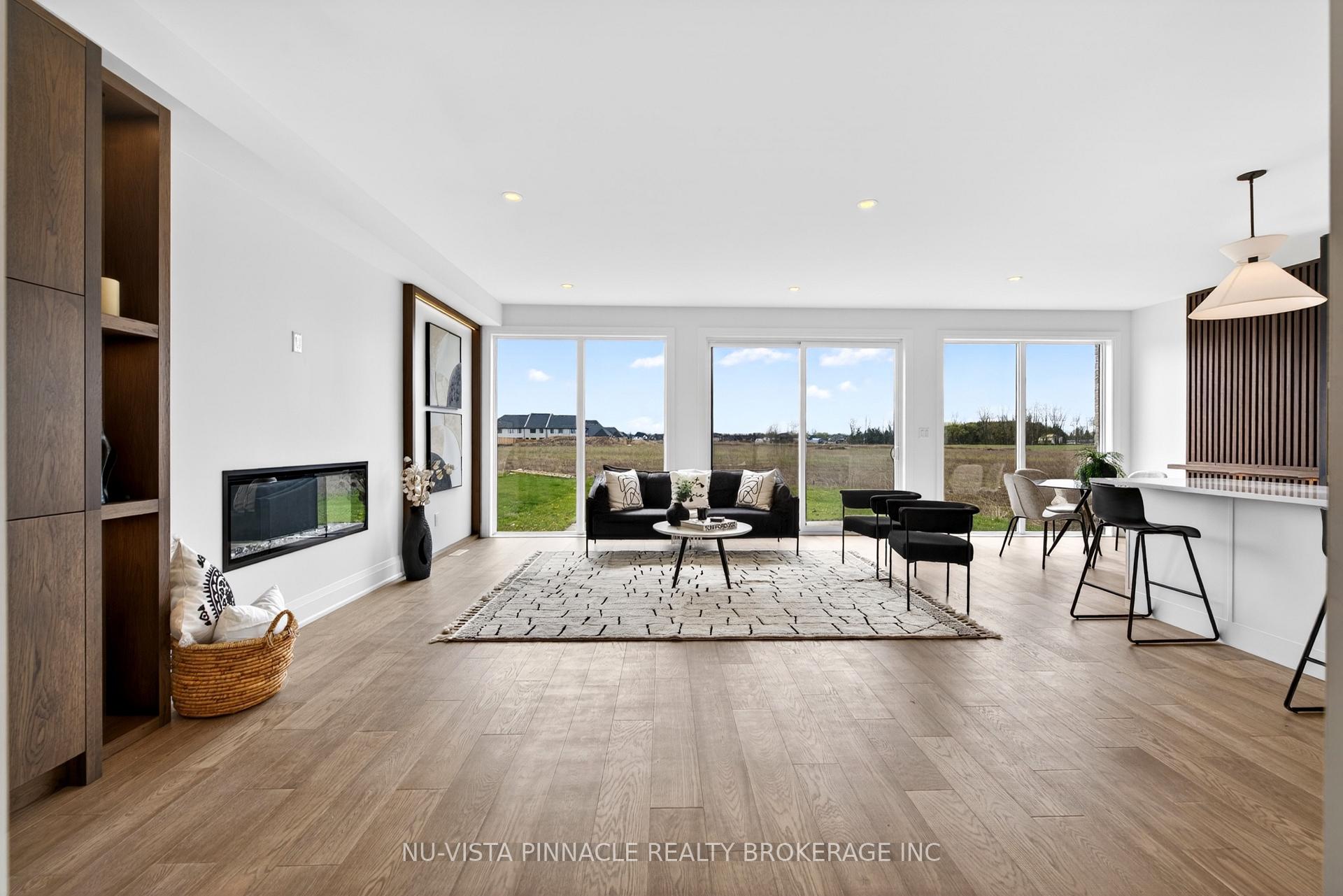 Photo 7 of 6517 Heathwoods Avenue, London, South V — HOMEH