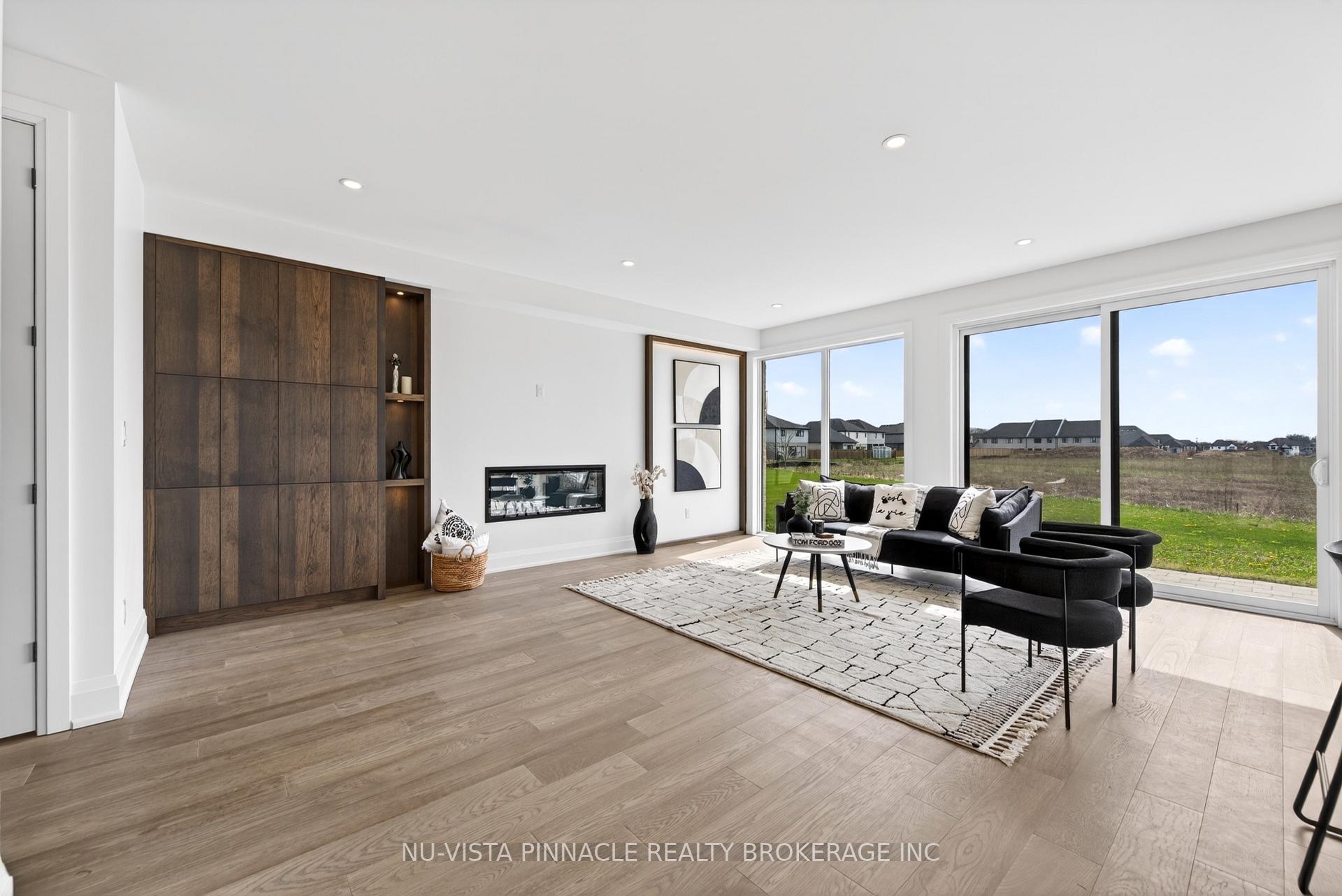 Photo 8 of 6517 Heathwoods Avenue, London, South V — HOMEH