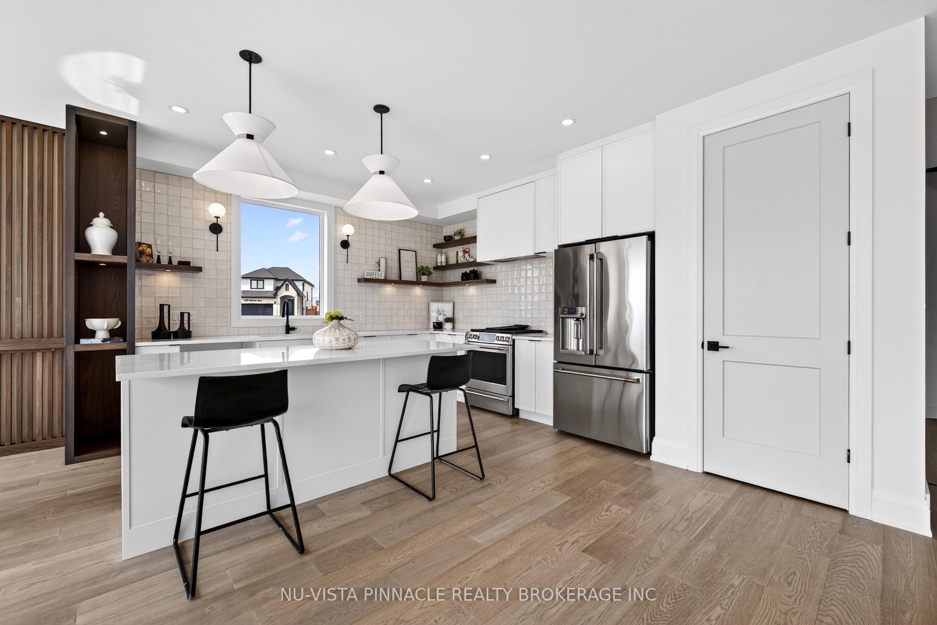 Photo 11 of 6517 Heathwoods Avenue, London, South V — HOMEH