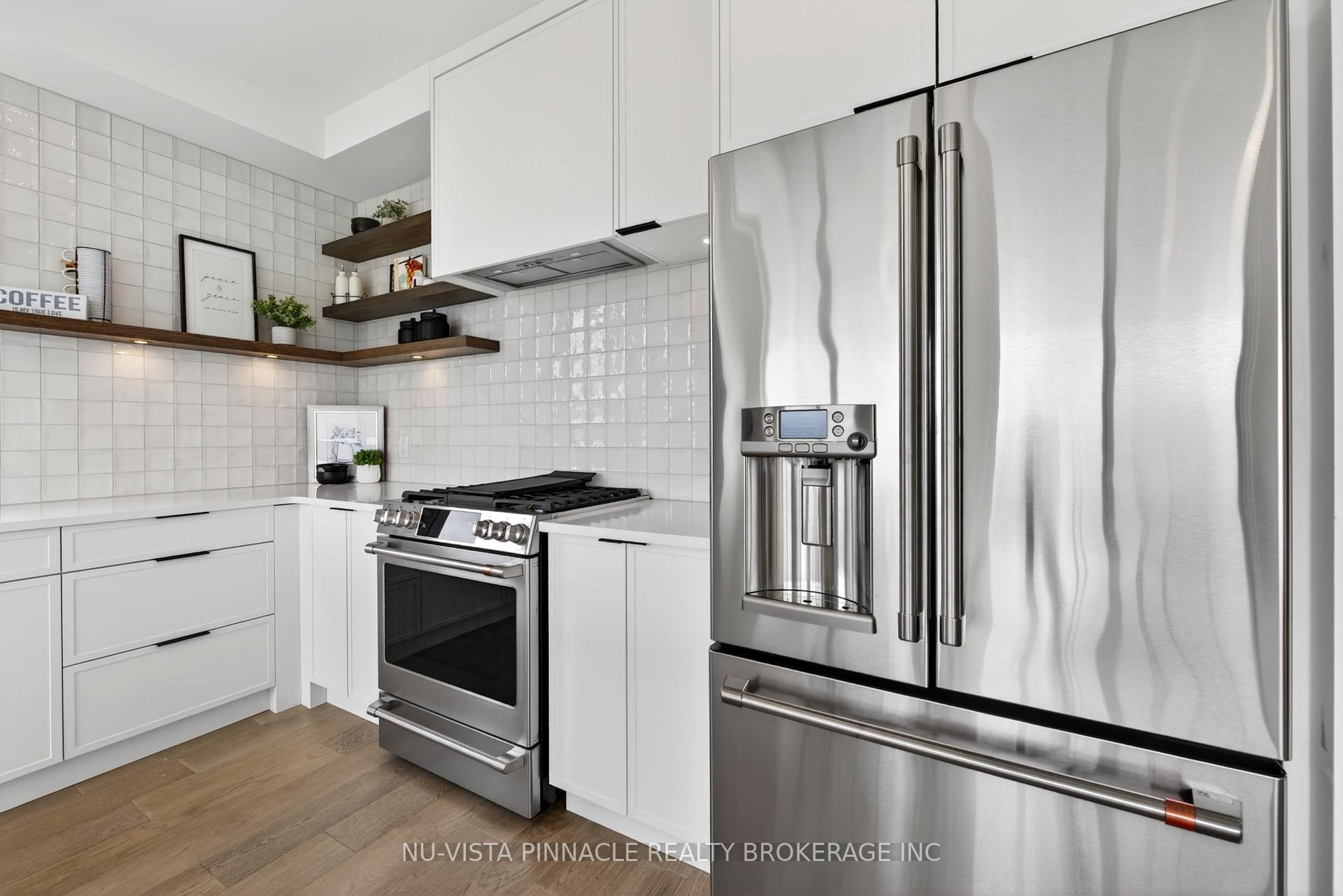 Photo 13 of 6517 Heathwoods Avenue, London, South V — HOMEH