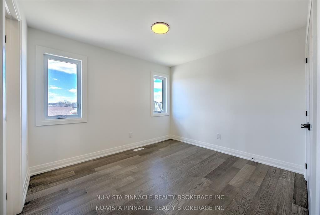 Photo 26 of 6517 Heathwoods Avenue, London, South V — HOMEH