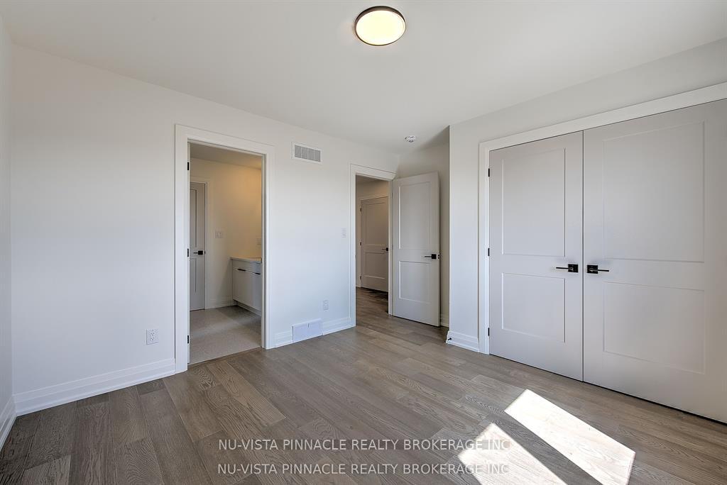 Photo 31 of 6517 Heathwoods Avenue, London, South V — HOMEH