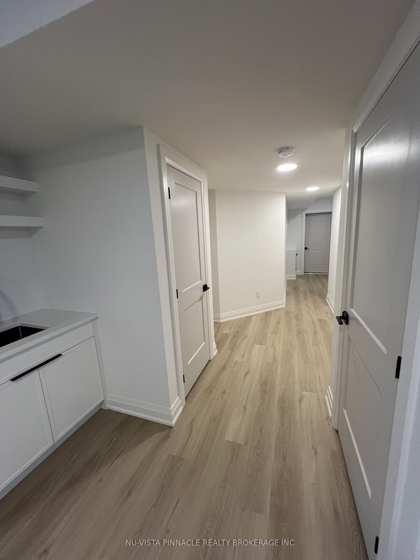 Photo 38 of 6517 Heathwoods Avenue, London, South V — HOMEH