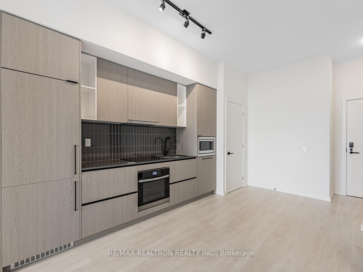 Photo 6 of Unit 902B, 1285 Dupont Avenue, Toronto, Dovercourt-Wallace Emerson-Junction — HOMEH