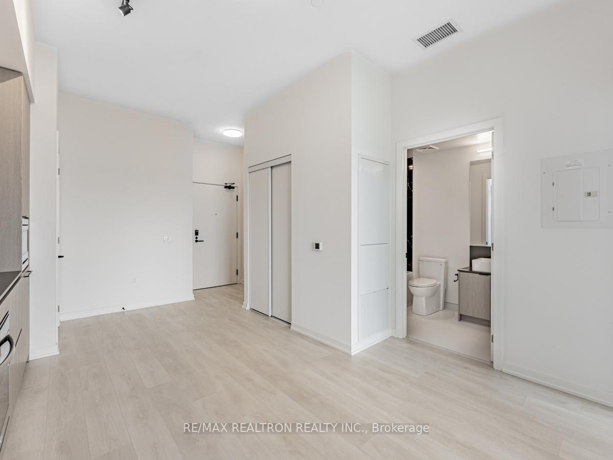 Photo 8 of Unit 902B, 1285 Dupont Avenue, Toronto, Dovercourt-Wallace Emerson-Junction — HOMEH