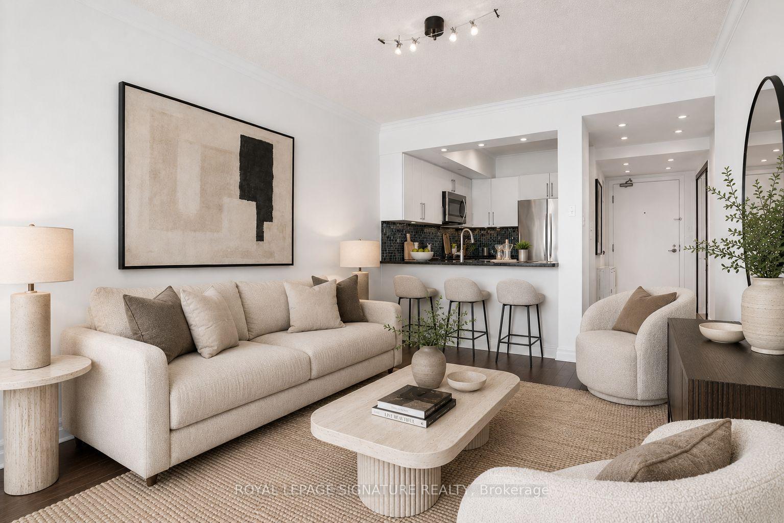 Photo of Unit 813, 92 King Street E