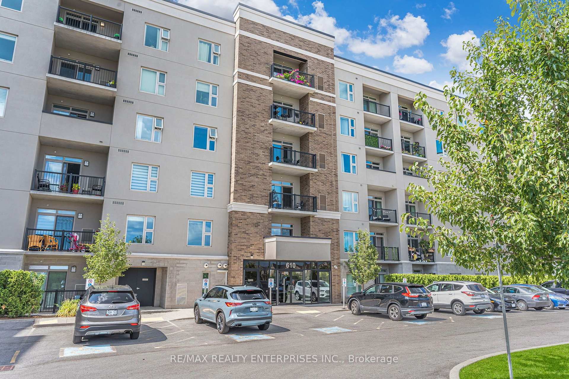 Photo 3 of Unit 409, 610 Farmstead Drive, Milton, Willmott — HOMEH