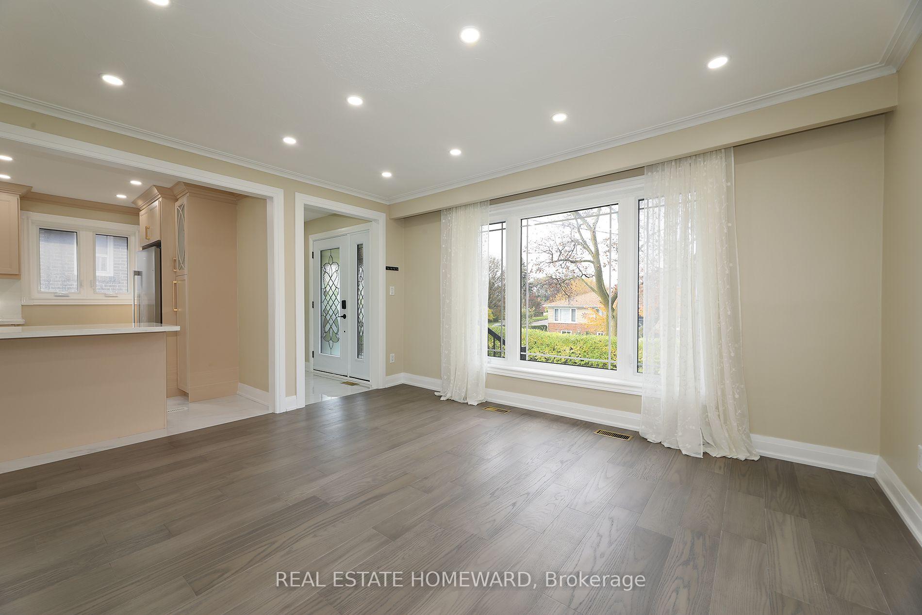 Photo 19 of Unit Upper, 36 Kim Court, Scarborough, Kennedy Park — HOMEH