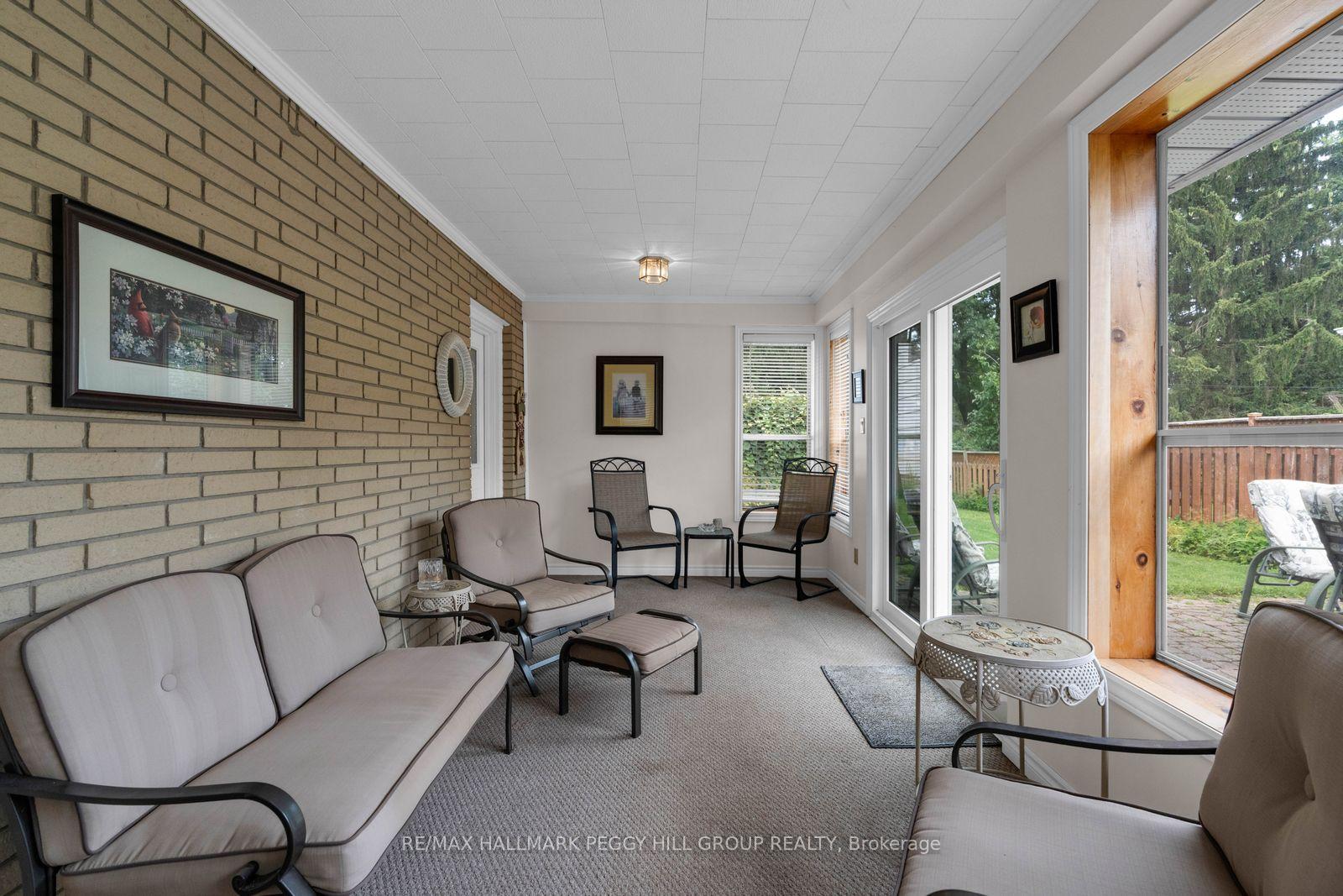 Photo 6 of 208 Garson Street, Barrie, Painswick North — HOMEH