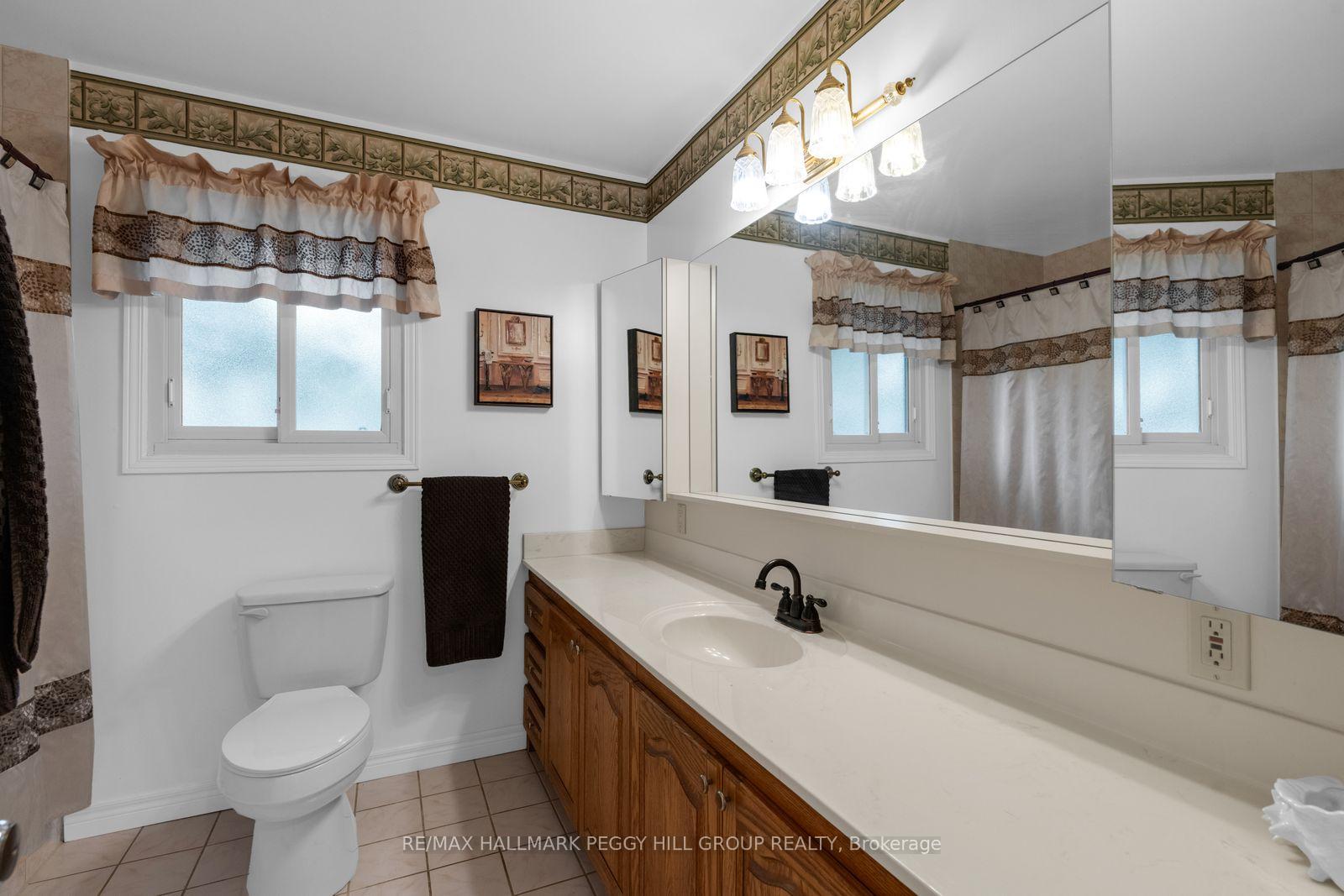 Photo 10 of 208 Garson Street, Barrie, Painswick North — HOMEH