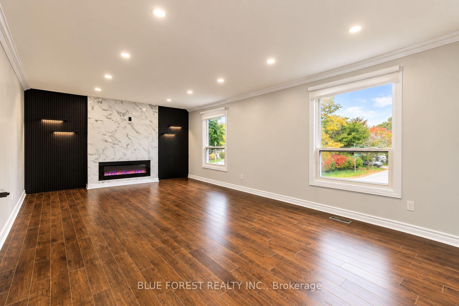 Photo 5 of Unit 8, 12 Mcmaster Crescent, London, South M — HOMEH