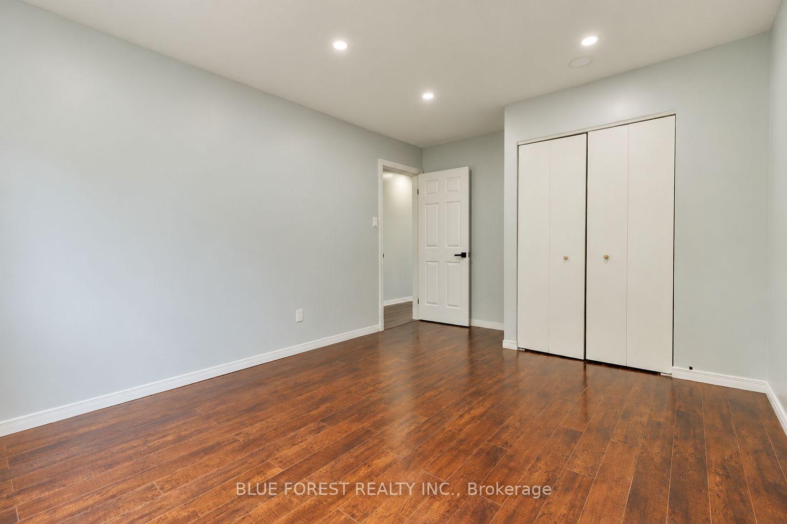 Photo 20 of Unit 8, 12 Mcmaster Crescent, London, South M — HOMEH