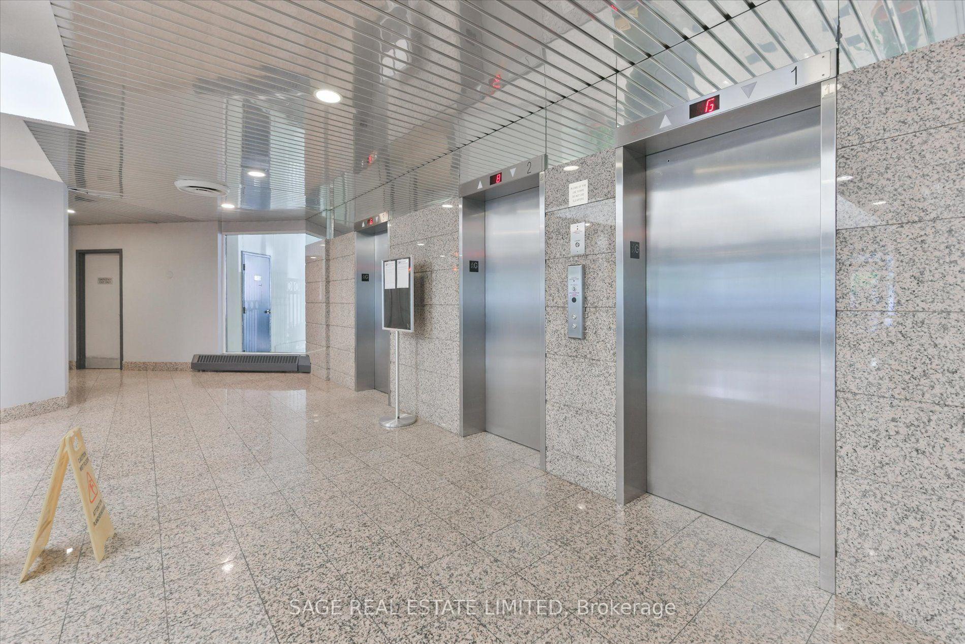 Photo 4 of Unit 1004, 25 Maitland Street, Toronto, Church-Yonge Corridor — HOMEH
