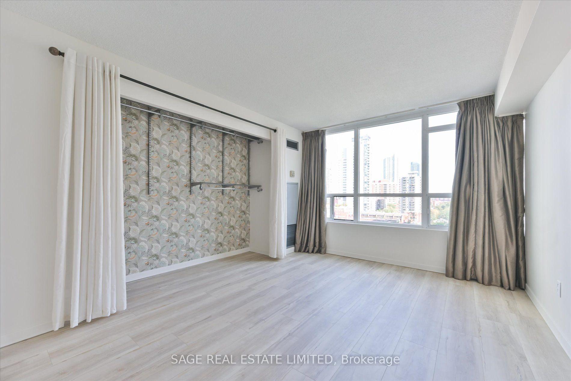 Photo 17 of Unit 1004, 25 Maitland Street, Toronto, Church-Yonge Corridor — HOMEH
