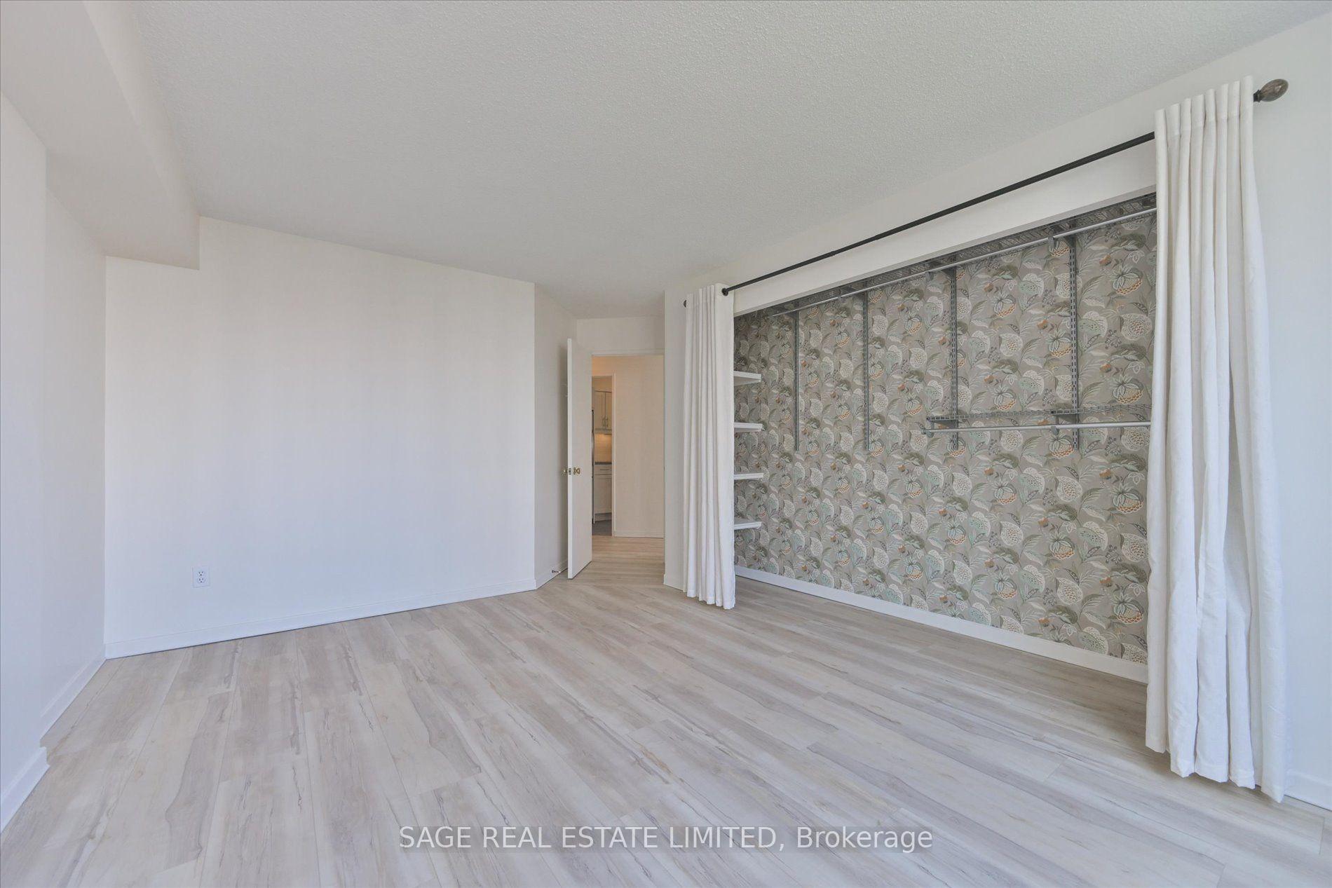 Photo 18 of Unit 1004, 25 Maitland Street, Toronto, Church-Yonge Corridor — HOMEH