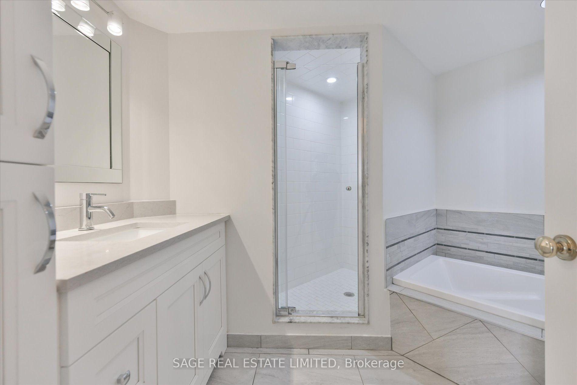 Photo 19 of Unit 1004, 25 Maitland Street, Toronto, Church-Yonge Corridor — HOMEH