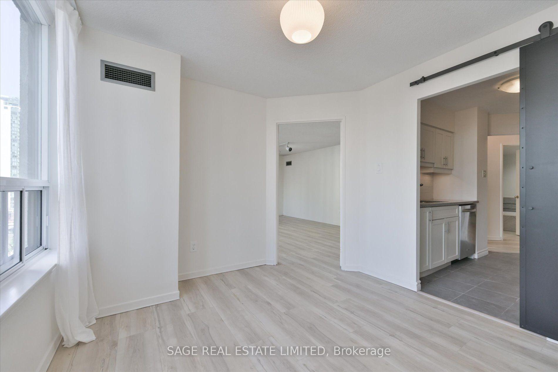 Photo 23 of Unit 1004, 25 Maitland Street, Toronto, Church-Yonge Corridor — HOMEH