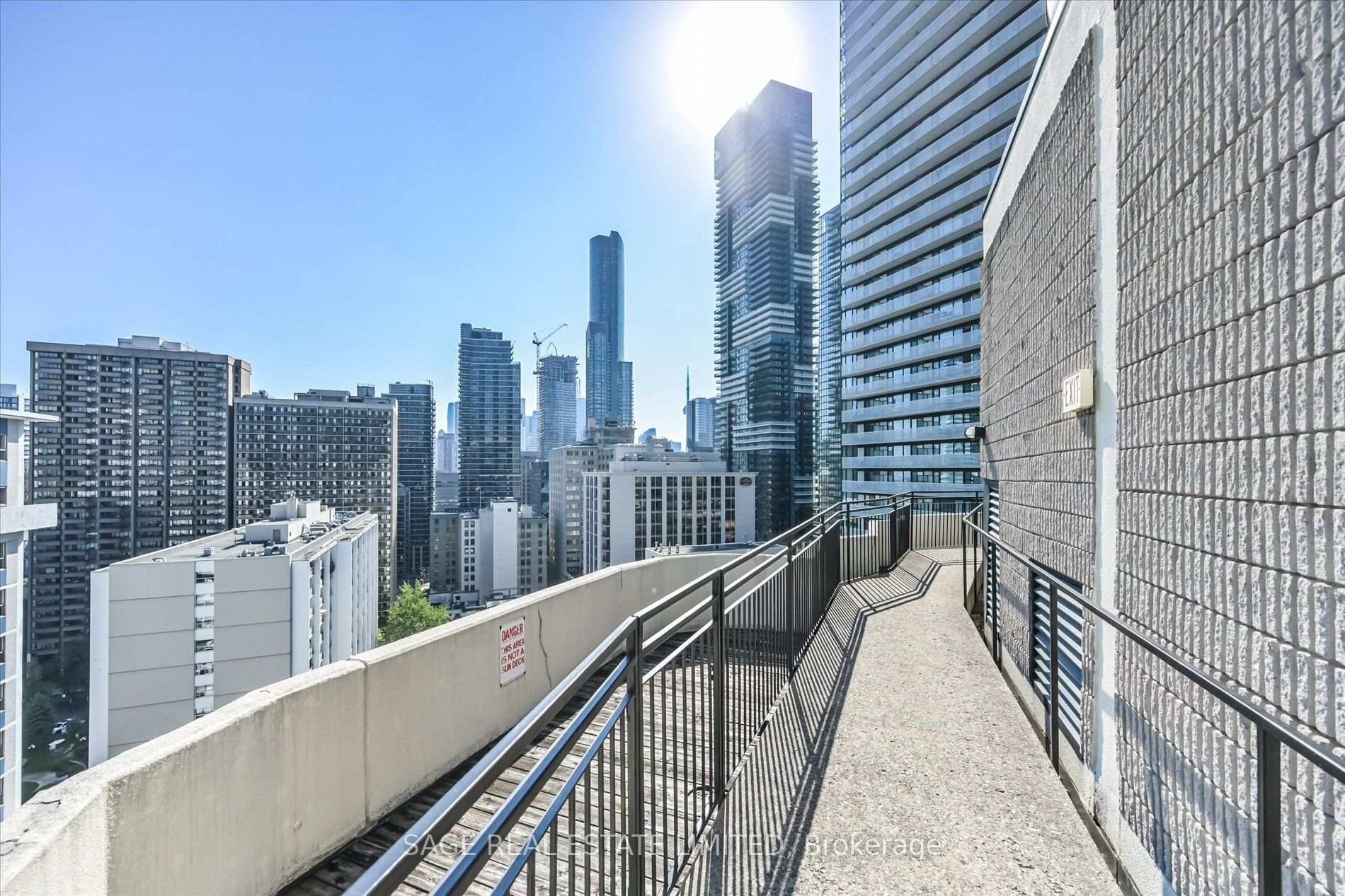 Photo 27 of Unit 1004, 25 Maitland Street, Toronto, Church-Yonge Corridor — HOMEH