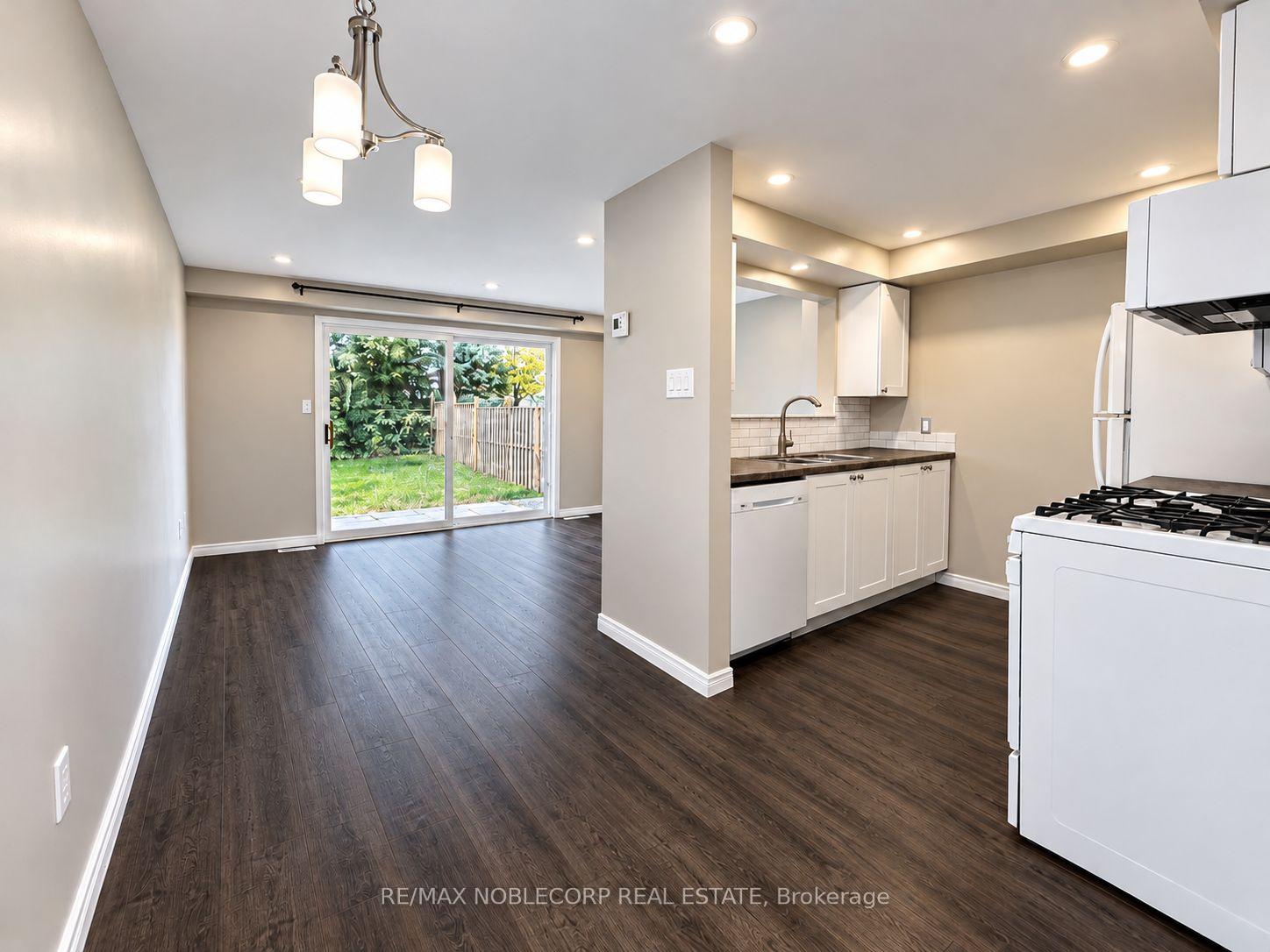 Photo 4 of 267 Dunsmore Lane, Barrie, Georgian Drive — HOMEH