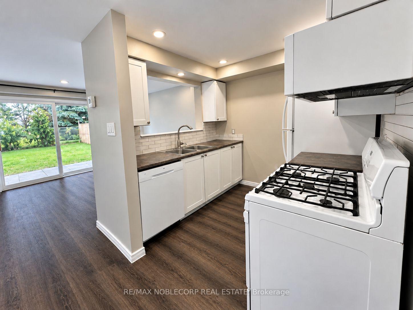 Photo 6 of 267 Dunsmore Lane, Barrie, Georgian Drive — HOMEH