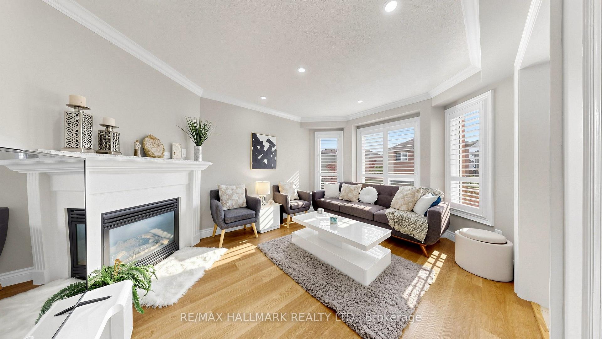 Photo 8 of 336 St Joan of Arc Avenue, Vaughan, Maple — HOMEH
