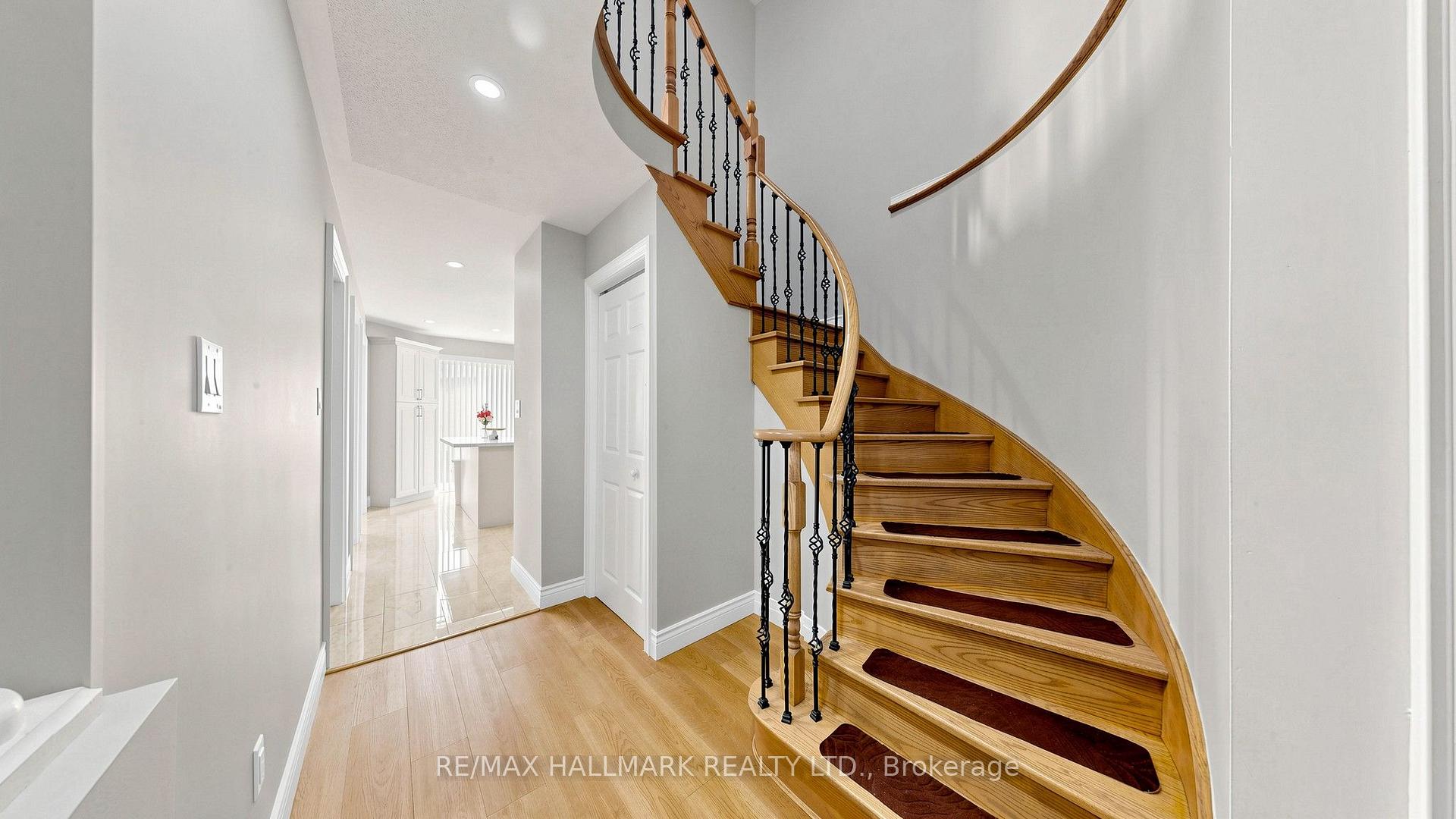 Photo 15 of 336 St Joan of Arc Avenue, Vaughan, Maple — HOMEH