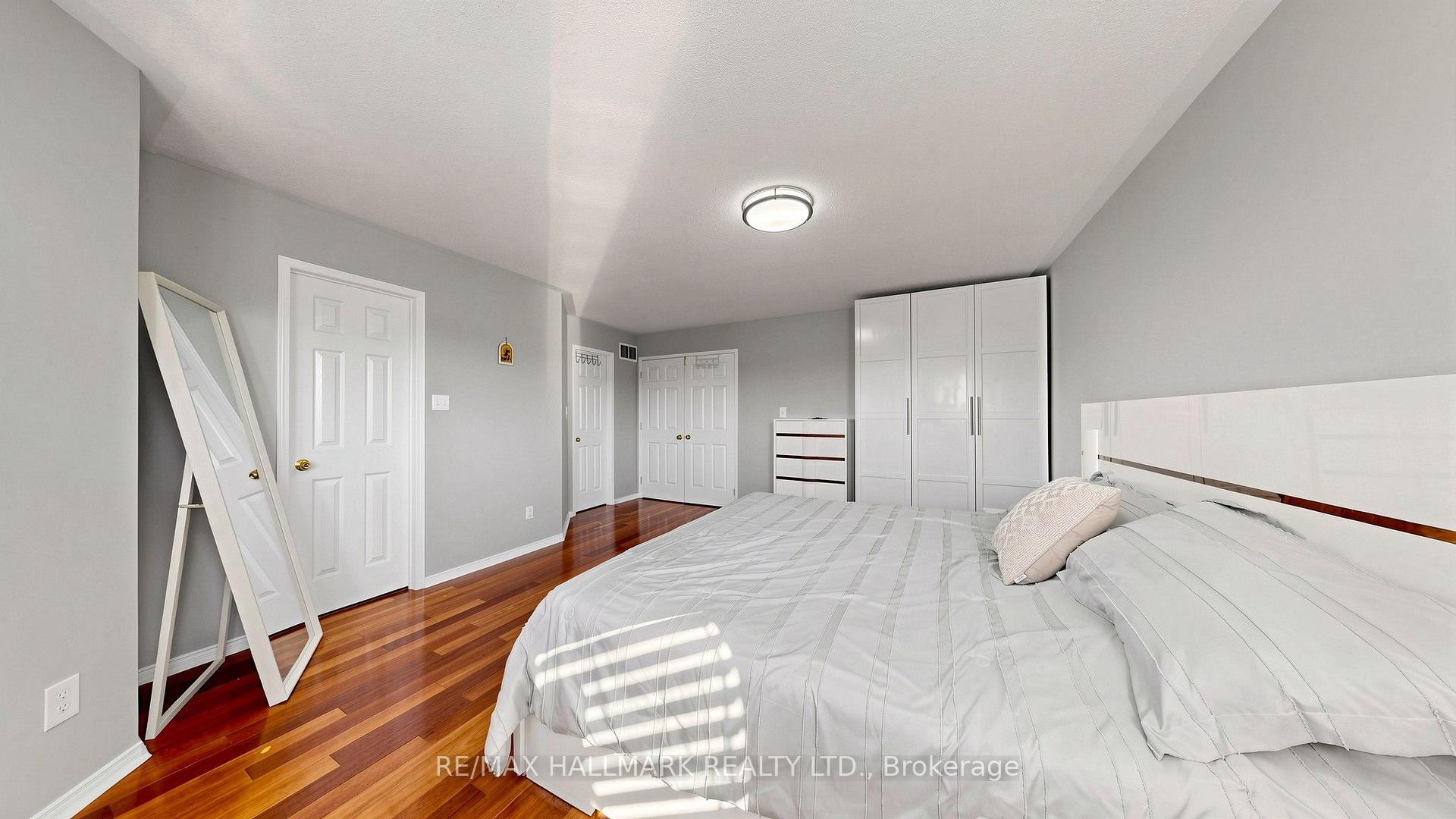Photo 19 of 336 St Joan of Arc Avenue, Vaughan, Maple — HOMEH