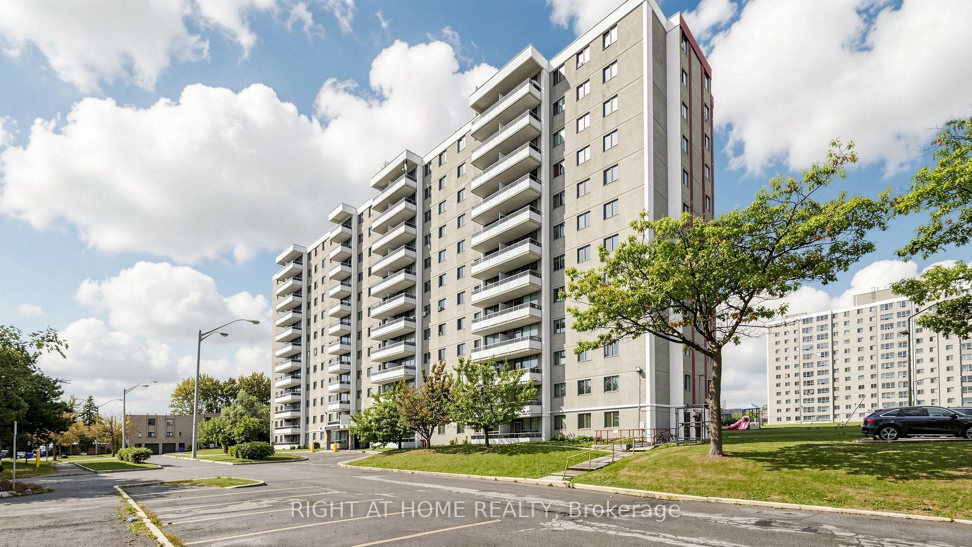 Photo 4 of Unit 904, 100 Lotherton Pathway, North York, Yorkdale-Glen Park — HOMEH