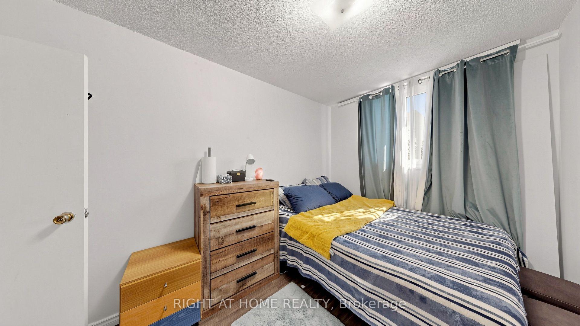 Photo 22 of Unit 904, 100 Lotherton Pathway, North York, Yorkdale-Glen Park — HOMEH