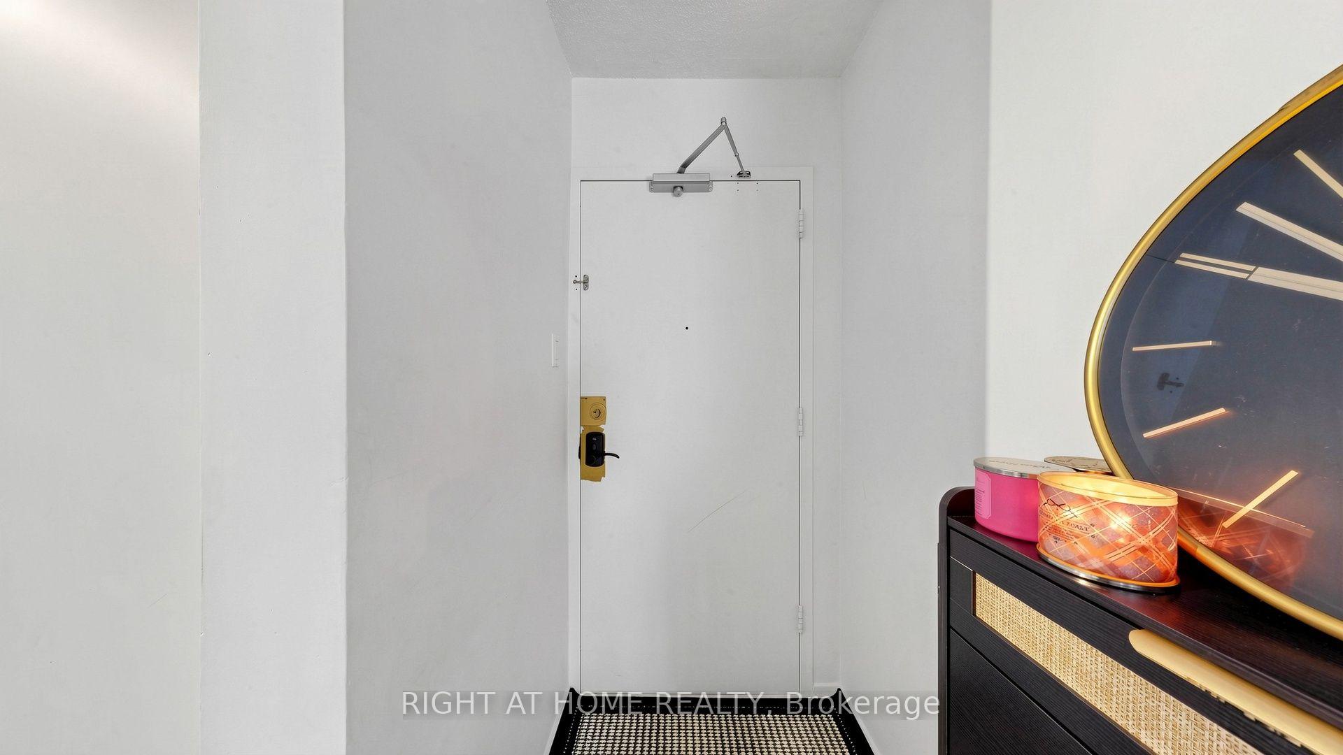 Photo 30 of Unit 904, 100 Lotherton Pathway, North York, Yorkdale-Glen Park — HOMEH