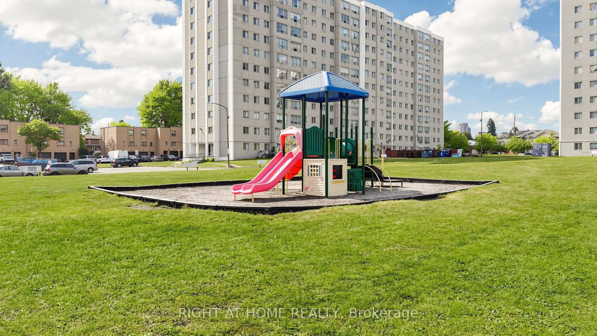 Photo 34 of Unit 904, 100 Lotherton Pathway, North York, Yorkdale-Glen Park — HOMEH
