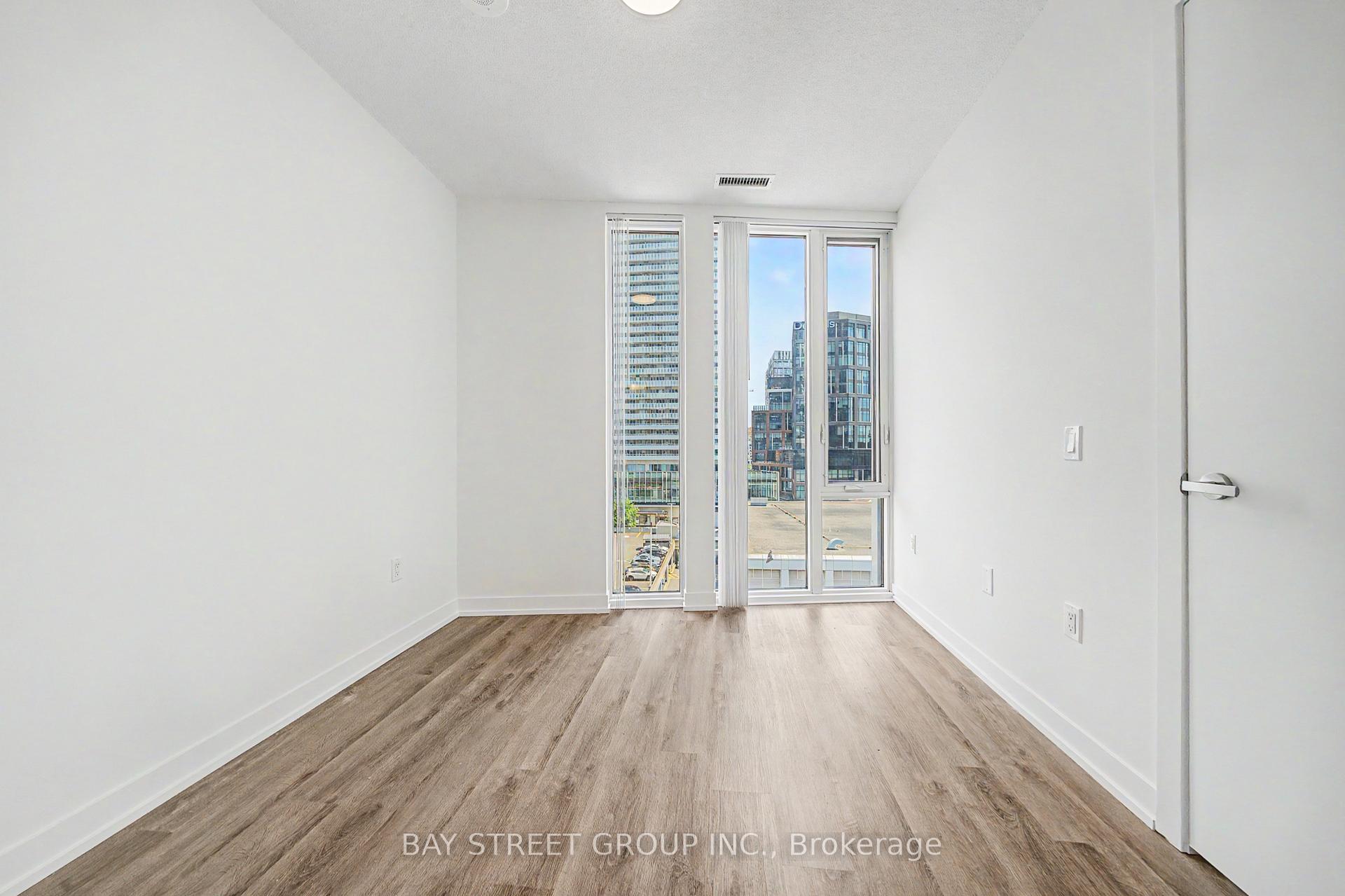 Photo 8 of Unit 806, 138 Downes Street, Toronto, Waterfront Communities — HOMEH