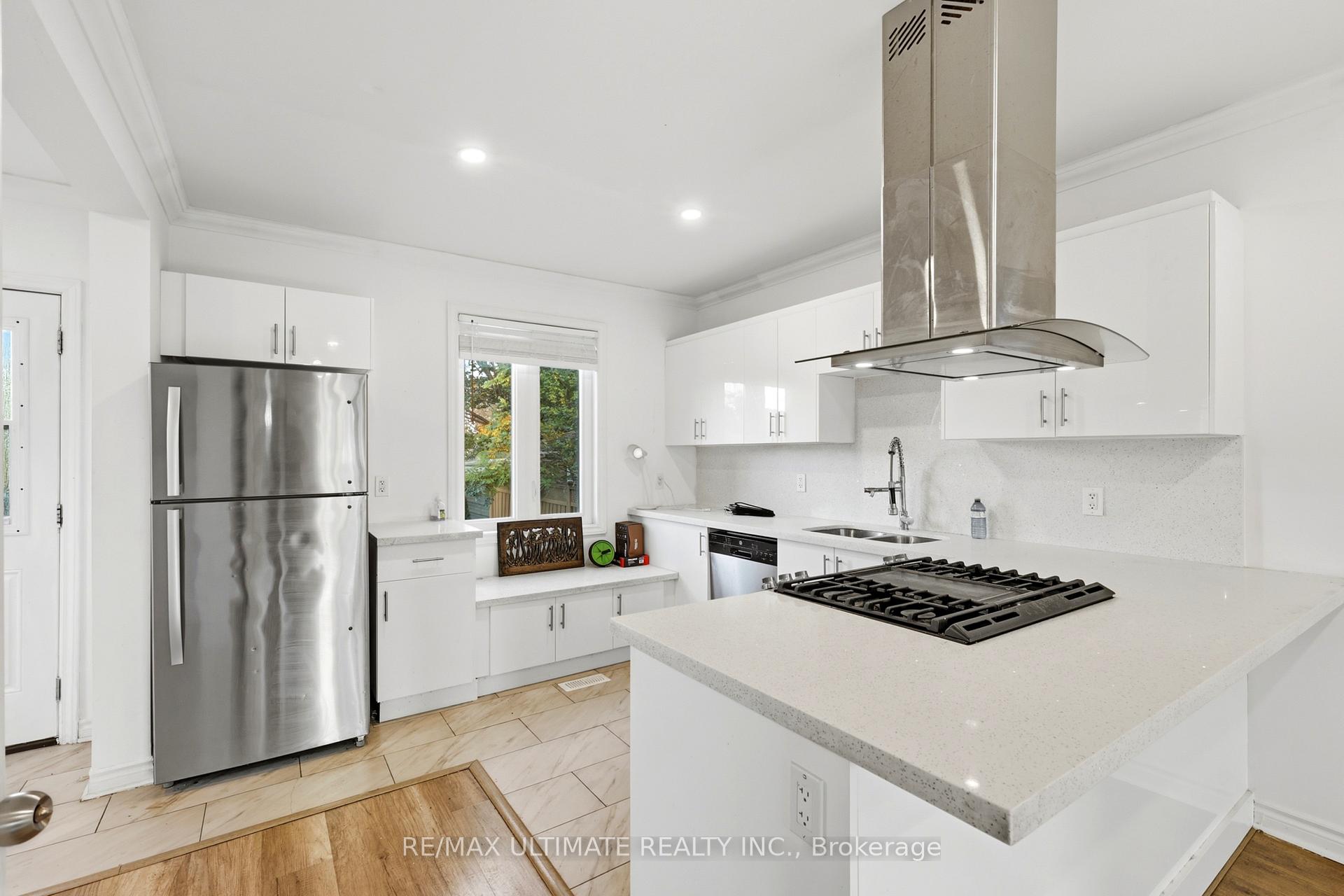 Photo of 183 Ritson Road S