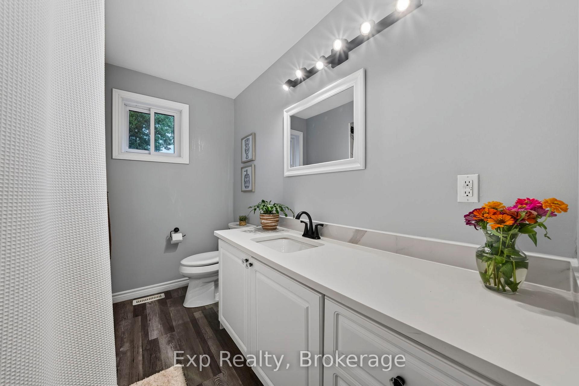 Photo 11 of 4 Harbourview Crescent, Prince Edward County, Wellington Ward — HOMEH