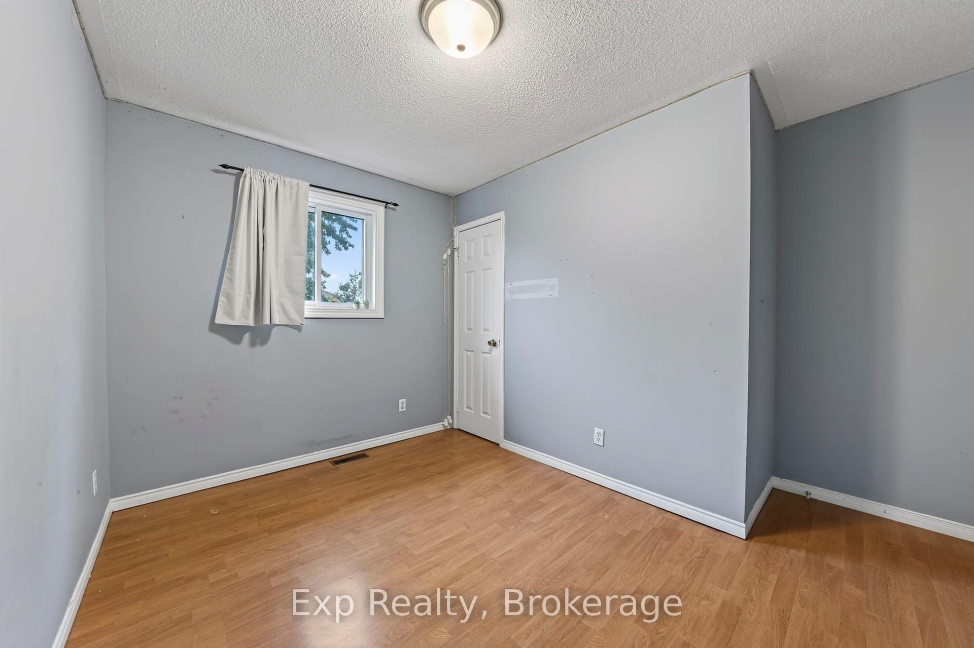 Photo 13 of 4 Harbourview Crescent, Prince Edward County, Wellington Ward — HOMEH