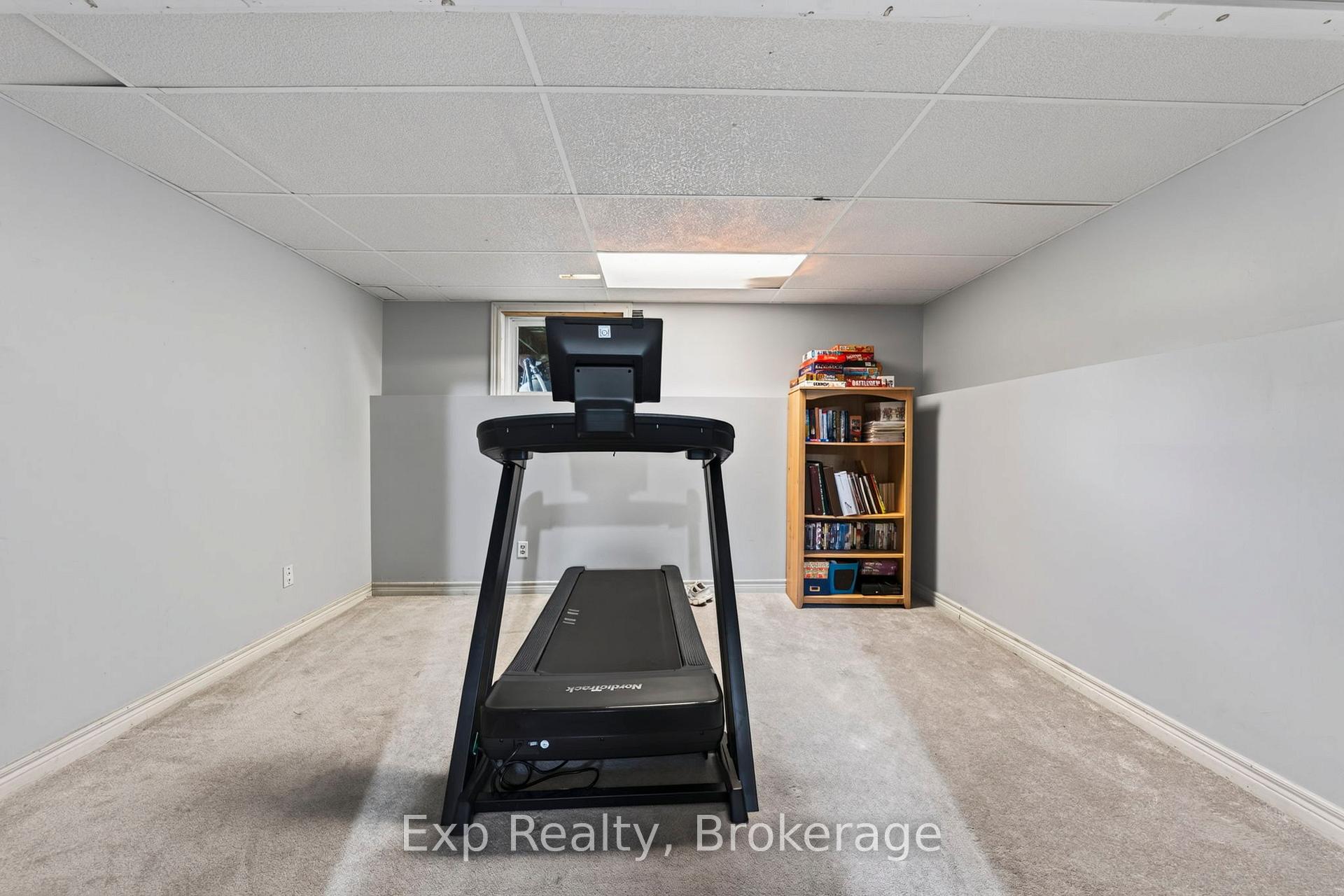 Photo 23 of 4 Harbourview Crescent, Prince Edward County, Wellington Ward — HOMEH