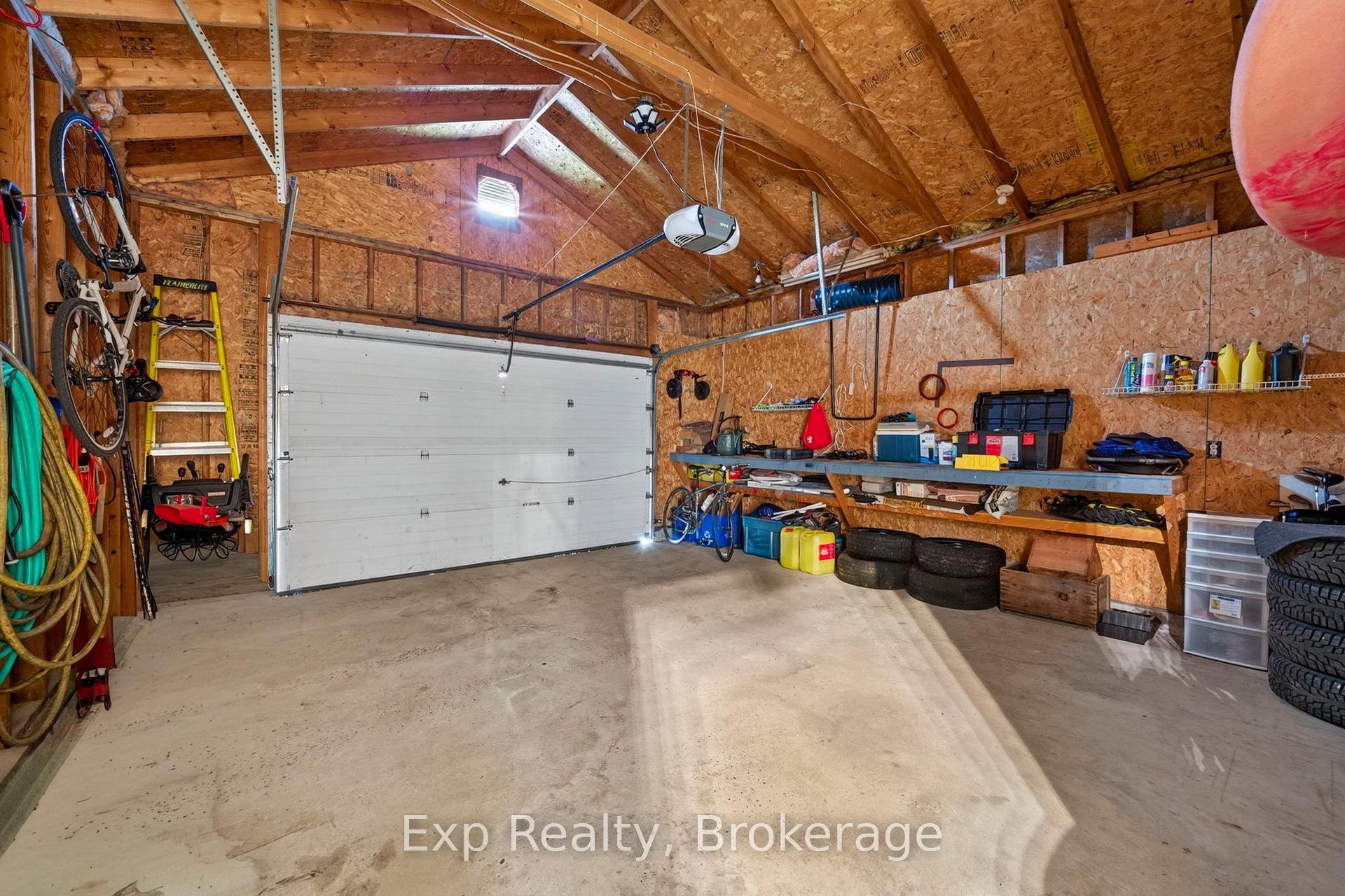 Photo 27 of 4 Harbourview Crescent, Prince Edward County, Wellington Ward — HOMEH