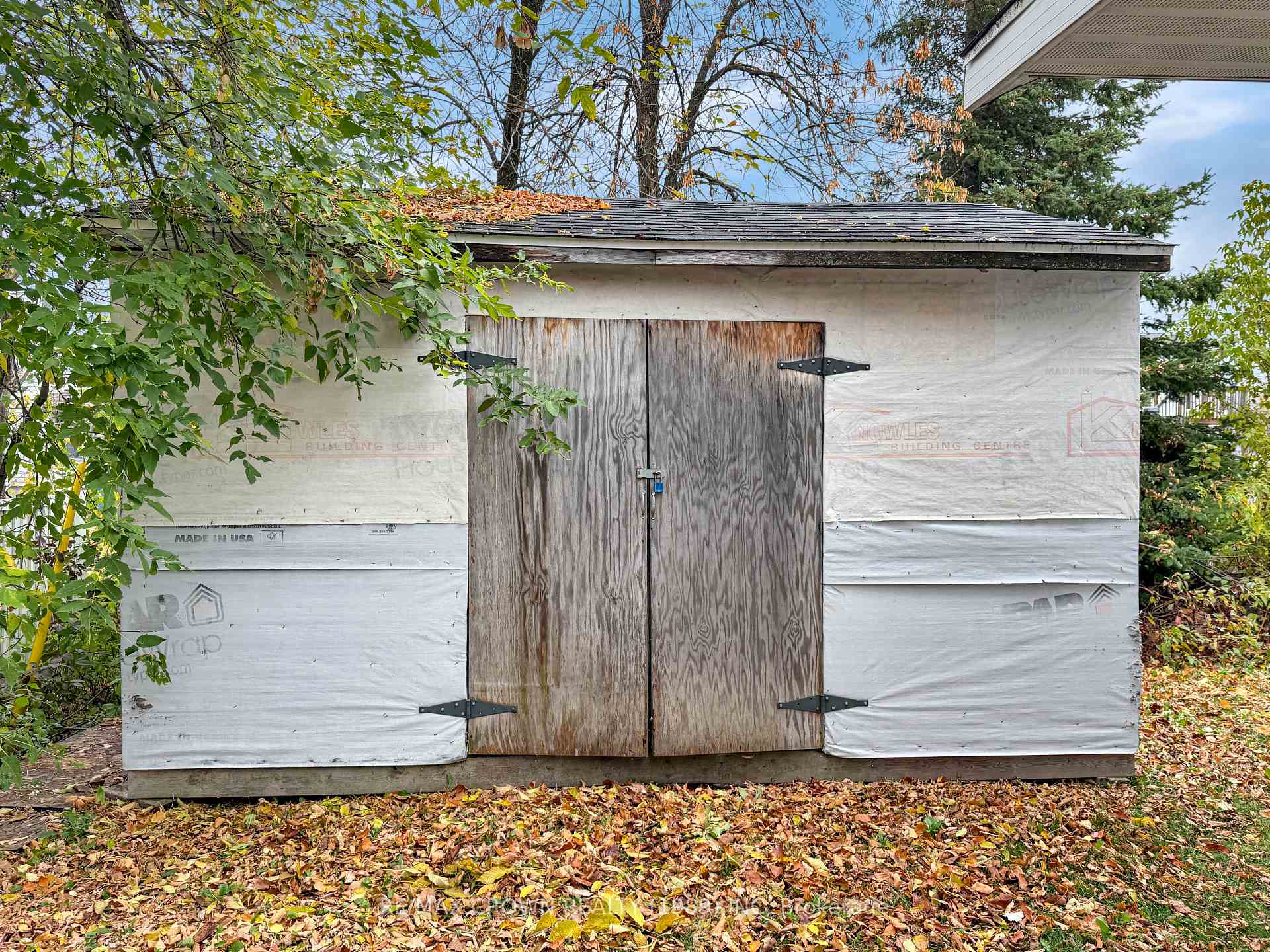 Photo 4 of 27 Stewart Avenue, Kapuskasing — HOMEH