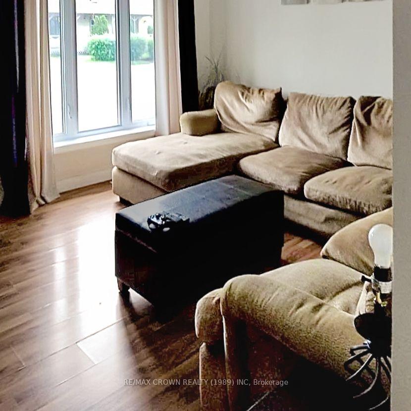 Photo 11 of 27 Stewart Avenue, Kapuskasing — HOMEH