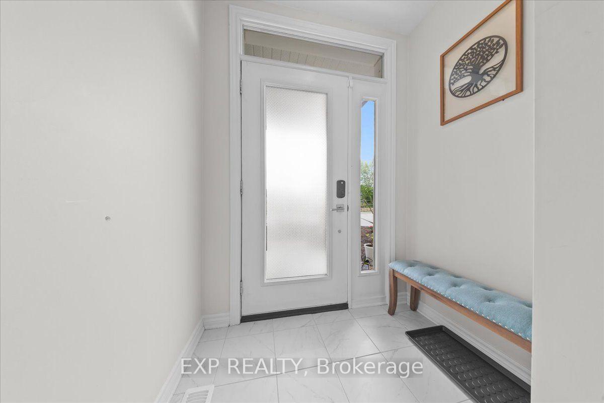 Photo 3 of 758 Cap Diamant Way, Ottawa, Camelot — HOMEH