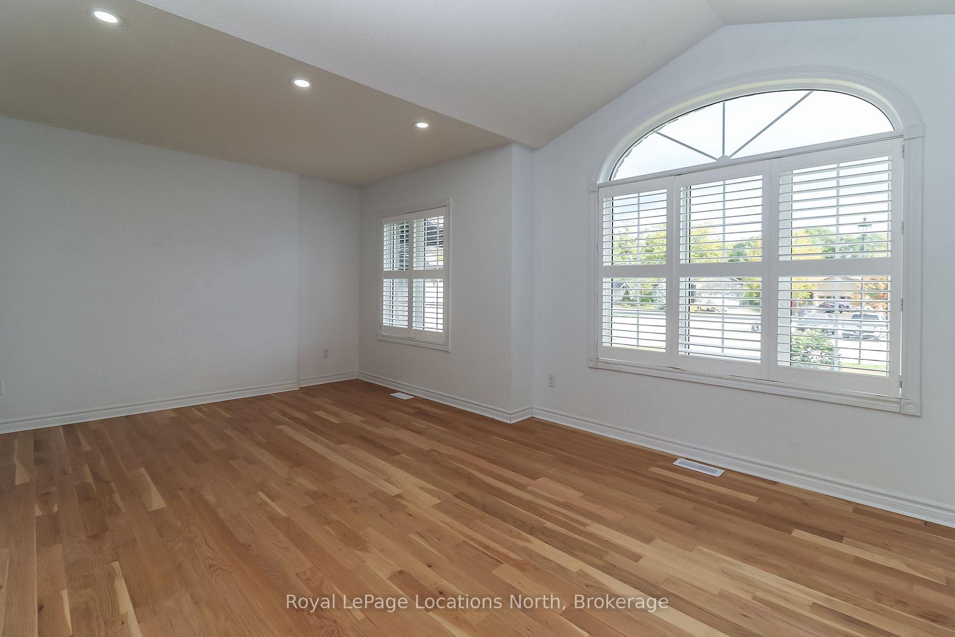 Photo 20 of 16 Donato Way, Wasaga Beach — HOMEH